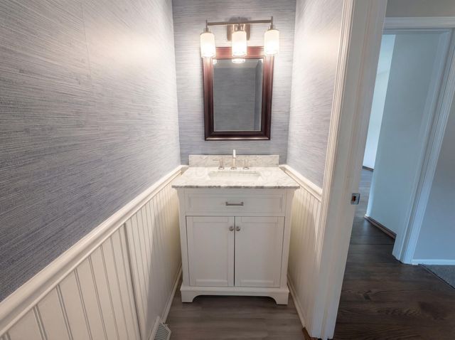 1289 Clubview Boulevard S, Columbus, OH 43235