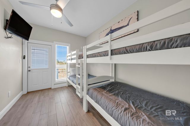 1261 W Lagoon Avenue, Gulf Shores, AL 36542