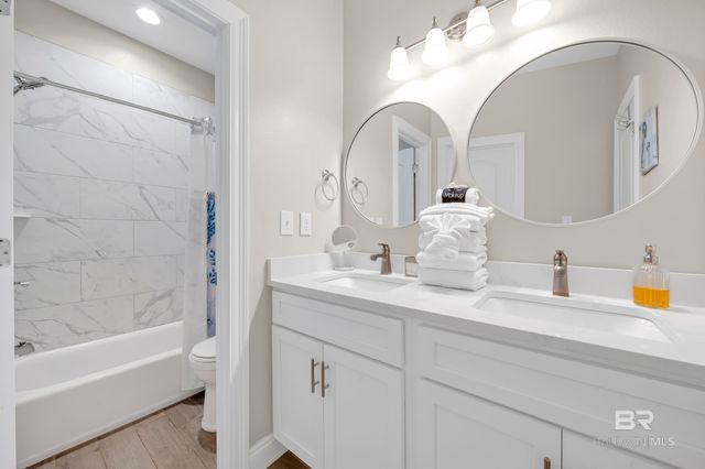 1261 W Lagoon Avenue, Gulf Shores, AL 36542