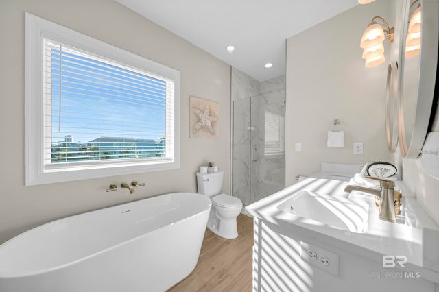 1261 W Lagoon Avenue, Gulf Shores, AL 36542