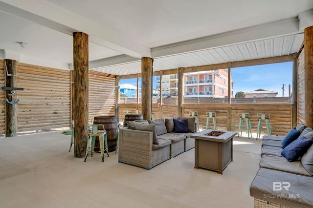 1261 W Lagoon Avenue, Gulf Shores, AL 36542