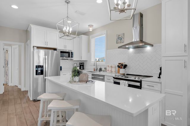 1261 W Lagoon Avenue, Gulf Shores, AL 36542