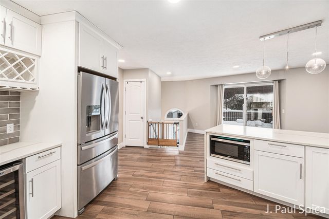 4127 Chaminade Drive, Grandville, MI 49418