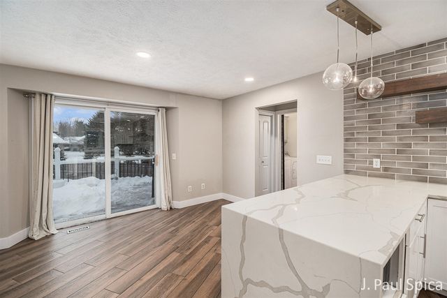 4127 Chaminade Drive, Grandville, MI 49418