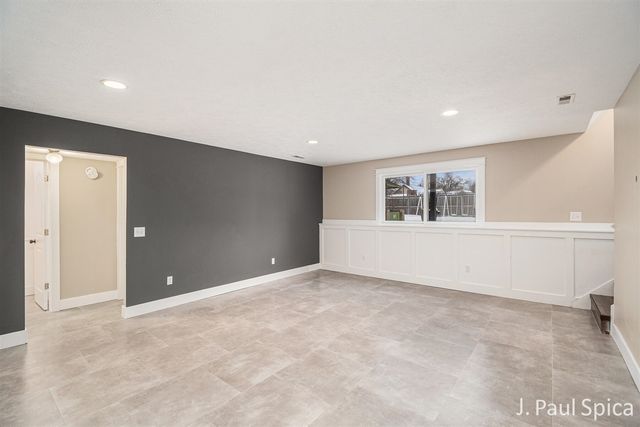 4127 Chaminade Drive, Grandville, MI 49418