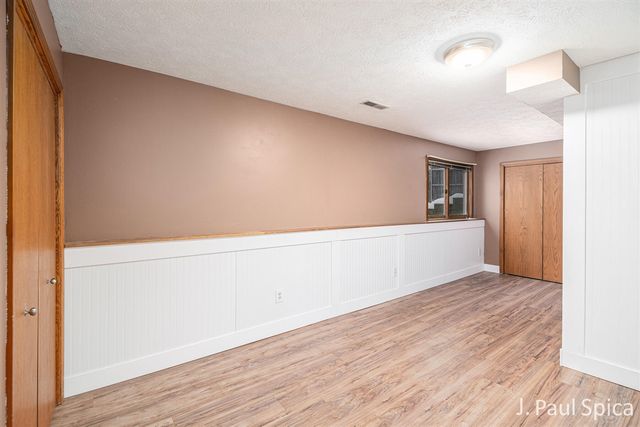 4127 Chaminade Drive, Grandville, MI 49418