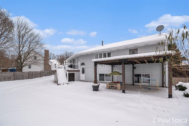 4127 Chaminade Drive, Grandville, MI 49418