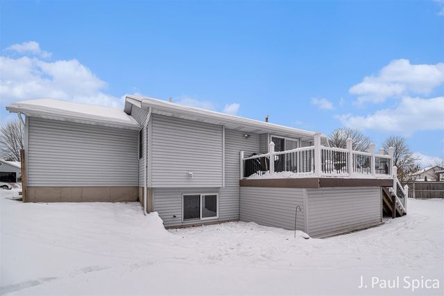 4127 Chaminade Drive, Grandville, MI 49418