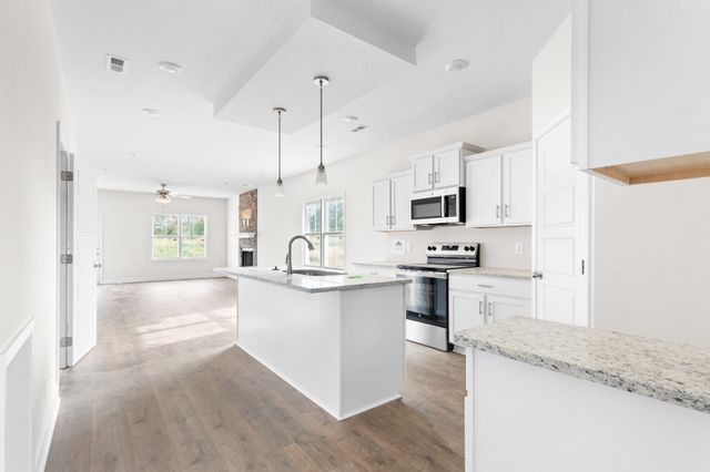 493 Herman Dr, Clarksville, TN 37042