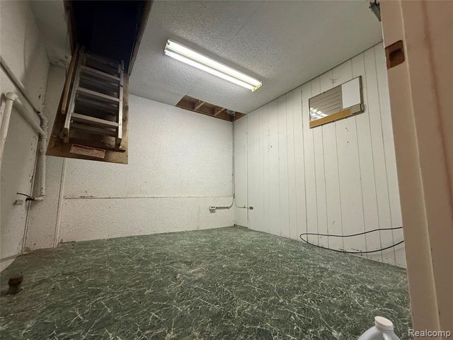 7759 Fenkell Street, Detroit, MI 48238