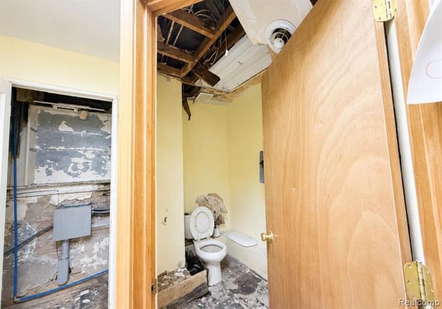 7759 Fenkell Street, Detroit, MI 48238