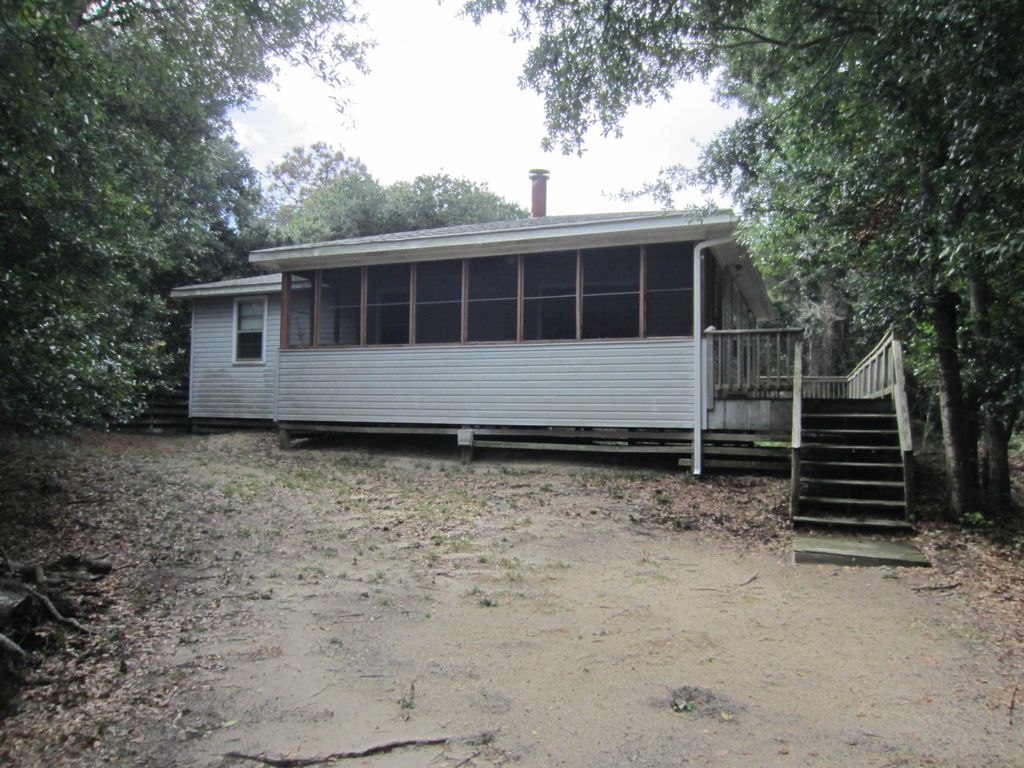 Image 1 of property listing at 199 Duck Rd Lot 23-24, Southern Shores, NC 27949