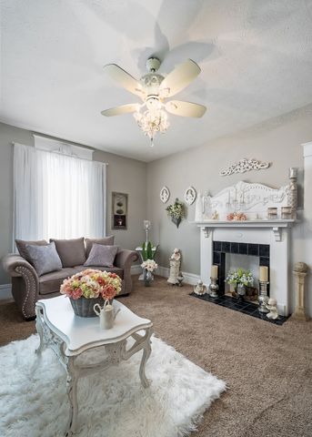 107 N Main St, Sparta, TN 38583