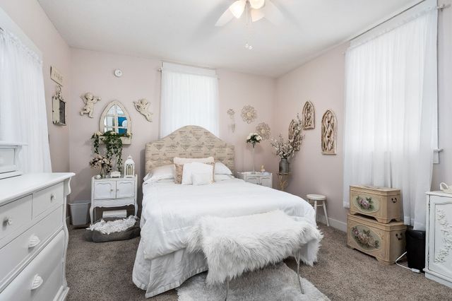 107 N Main St, Sparta, TN 38583