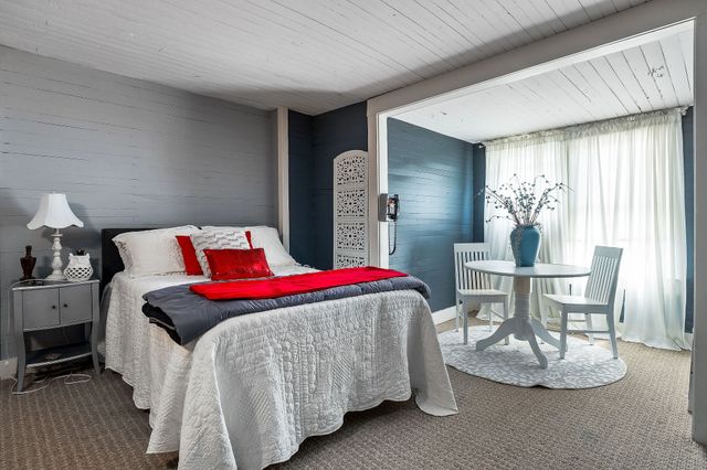 107 N Main St, Sparta, TN 38583