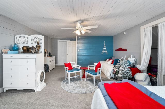 107 N Main St, Sparta, TN 38583