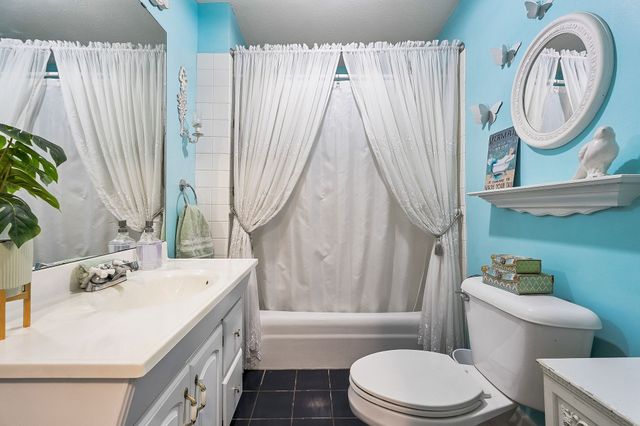 107 N Main St, Sparta, TN 38583