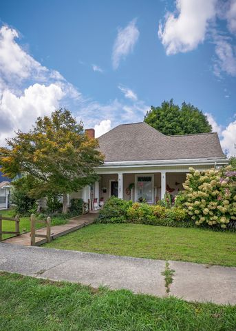 107 N Main St, Sparta, TN 38583