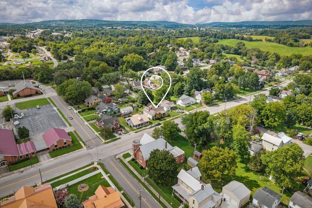 107 N Main St, Sparta, TN 38583