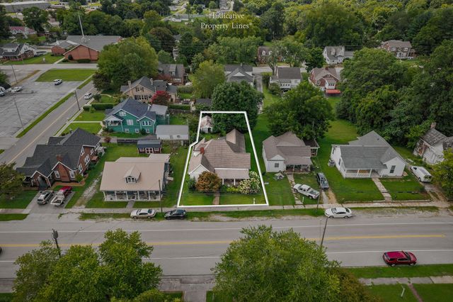 107 N Main St, Sparta, TN 38583