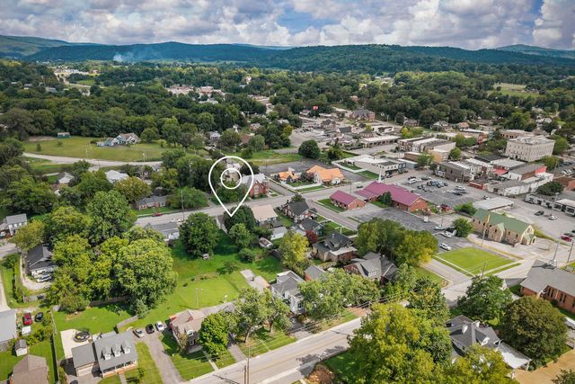 107 N Main St, Sparta, TN 38583