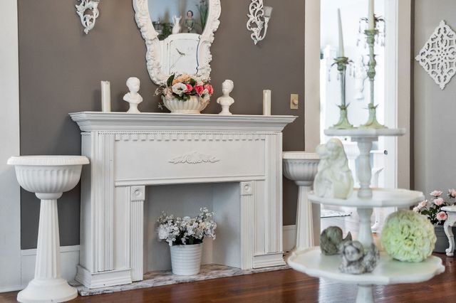 107 N Main St, Sparta, TN 38583