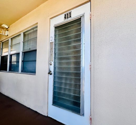 411 Southampton A, West Palm Beach, FL 33417