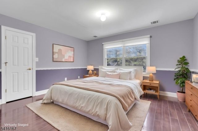 4 Dumont Ct, Bridgewater Twp., NJ 08807