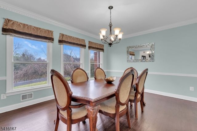4 Dumont Ct, Bridgewater Twp., NJ 08807