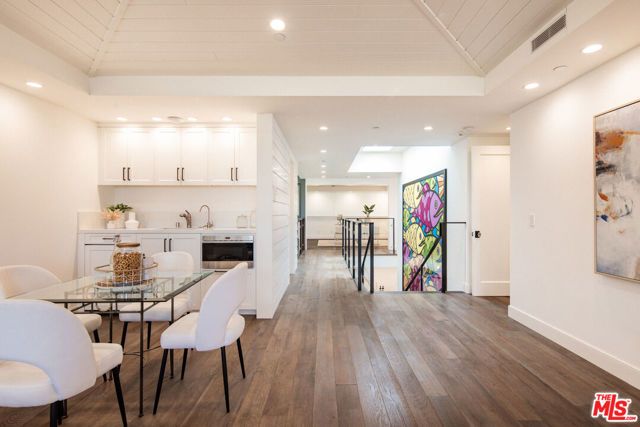 934 1st Street, Manhattan Beach, CA 90266