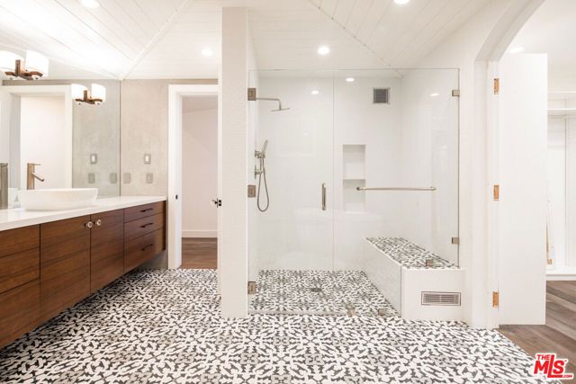 934 1st Street, Manhattan Beach, CA 90266