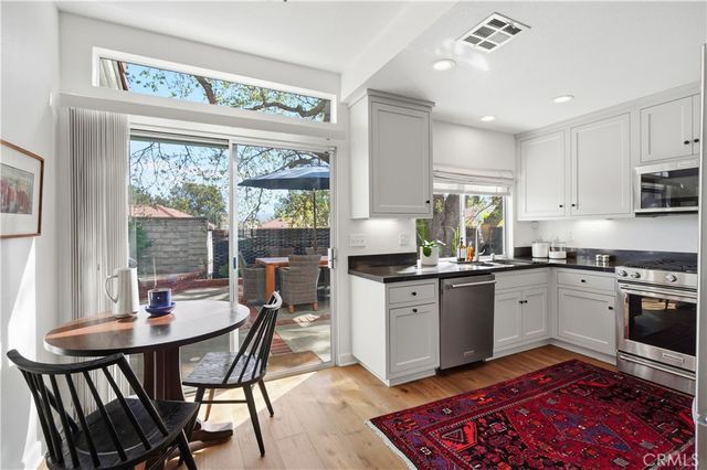 26352 Ivrea, Valencia, CA 91355