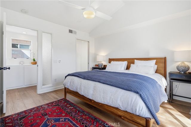 26352 Ivrea, Valencia, CA 91355