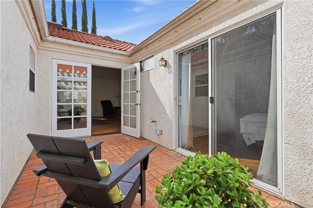 26352 Ivrea, Valencia, CA 91355