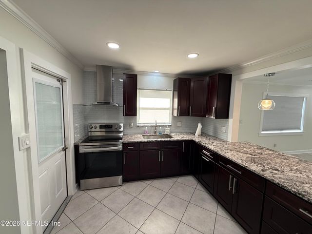 1324 GRANDVIEW Drive, Jacksonville, FL 32211