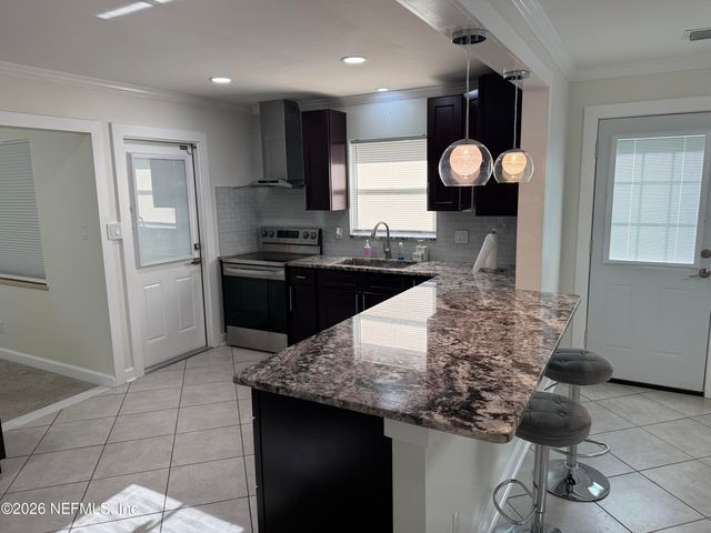 1324 GRANDVIEW Drive, Jacksonville, FL 32211