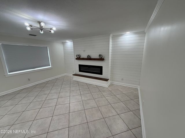 1324 GRANDVIEW Drive, Jacksonville, FL 32211