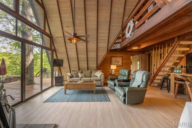 709 Aspen Peak Drive, Innsbrook, MO 63390