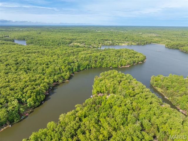 709 Aspen Peak Drive, Innsbrook, MO 63390