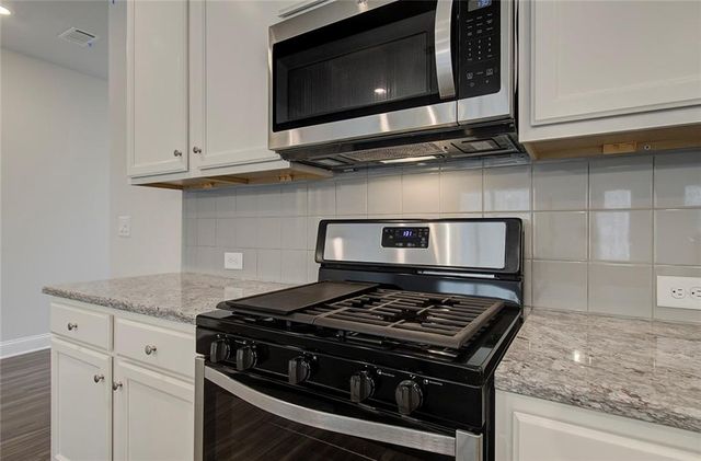 3700 Ivy Cottage Drive, Snellville, GA 30039