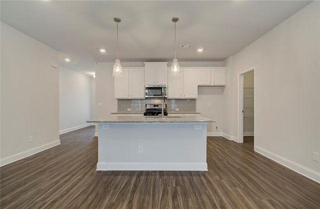 3700 Ivy Cottage Drive, Snellville, GA 30039