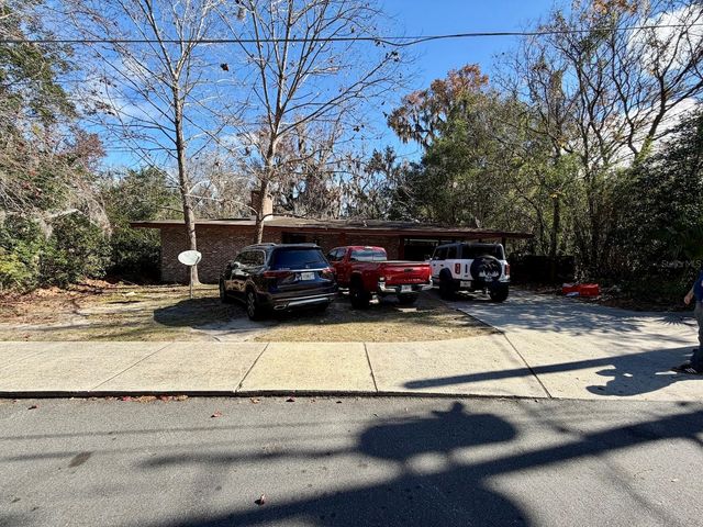 111 SW 23RD TERRACE, Gainesville, FL 32607