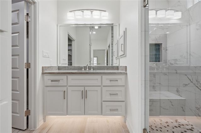 915 S 12th St, Aransas Pass, TX 78336