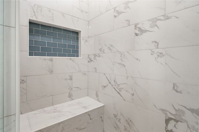 915 S 12th St, Aransas Pass, TX 78336