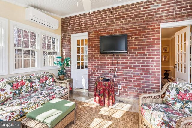 5833 NEBRASKA AVE NW, Washington, DC 20015