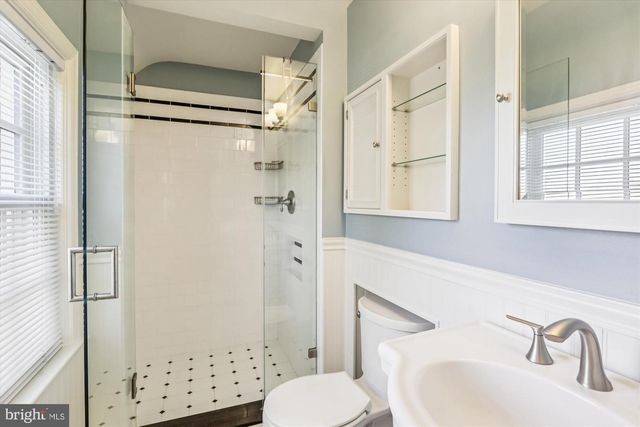 5833 NEBRASKA AVE NW, Washington, DC 20015