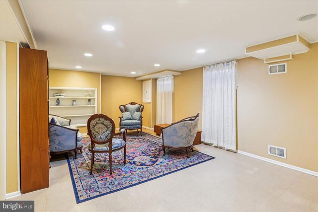 5833 NEBRASKA AVE NW, Washington, DC 20015