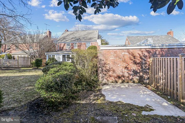 5833 NEBRASKA AVE NW, Washington, DC 20015