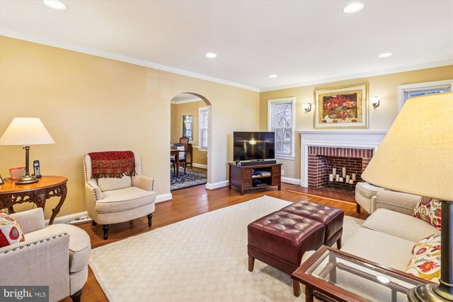 5833 NEBRASKA AVE NW, Washington, DC 20015