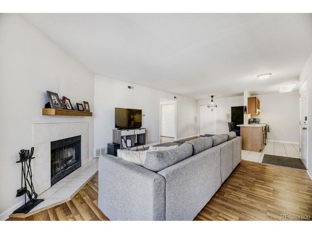 13085 W Cedar Dr 313, Lakewood, CO 80228
